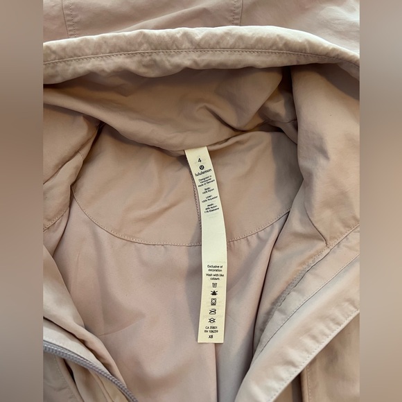 Lululemon Effortless Jacket - Picture 2 of 9